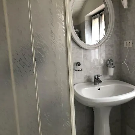 Mansarda57 アパート パルマ