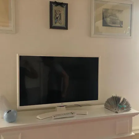 Mansarda57 アパート *